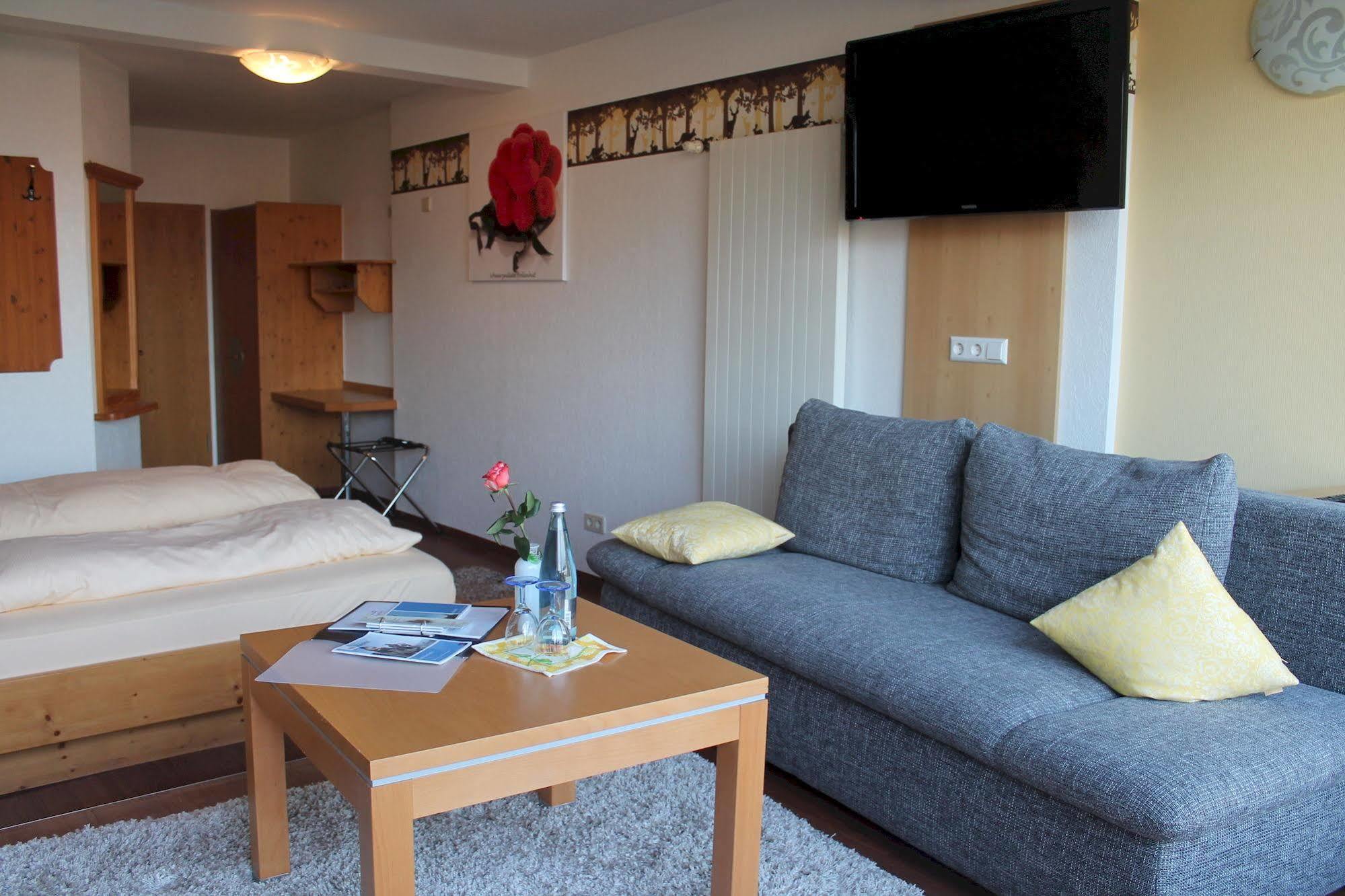 Deva Hotel Renchtalblick Oberkirch  Ngoại thất bức ảnh