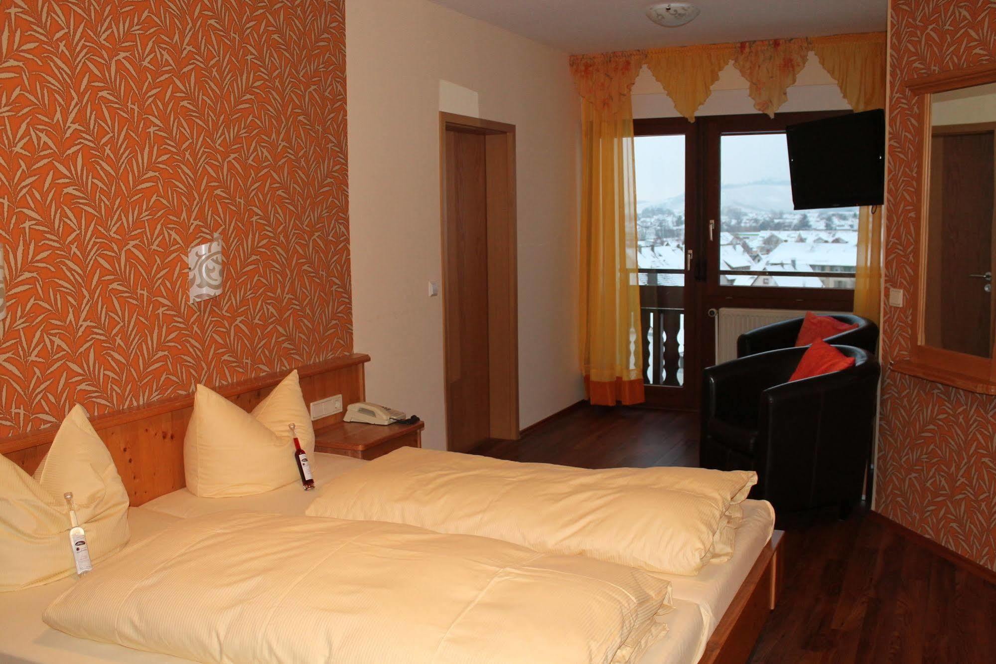 Deva Hotel Renchtalblick Oberkirch  Ngoại thất bức ảnh