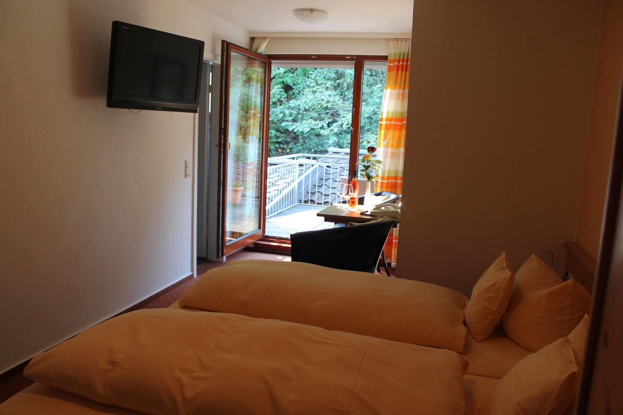 Deva Hotel Renchtalblick Oberkirch  Ngoại thất bức ảnh